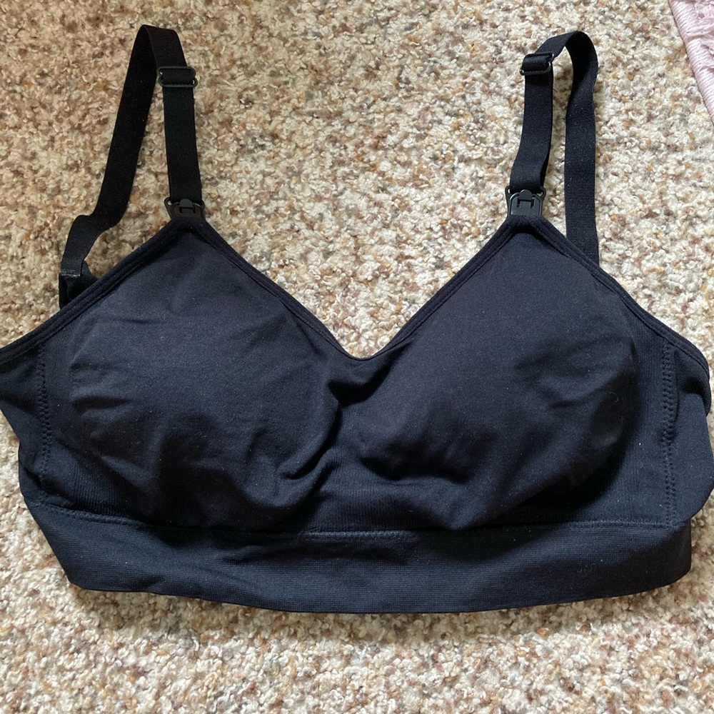 2 in 1 nursing and pumping bra, Ingrid and Isabel maternity bra